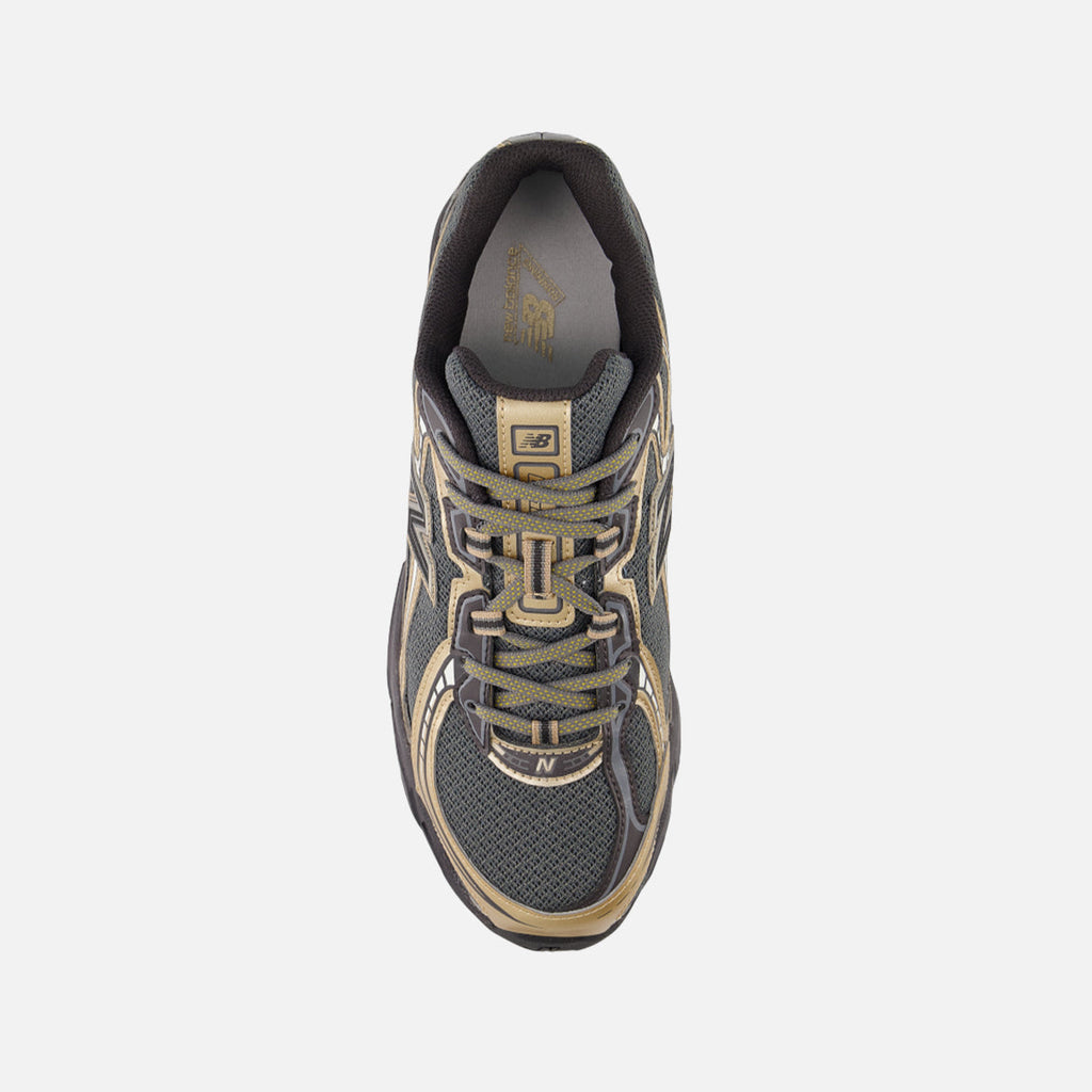 740 - BLACK / BLACK CEMENT / CASTLEROCK